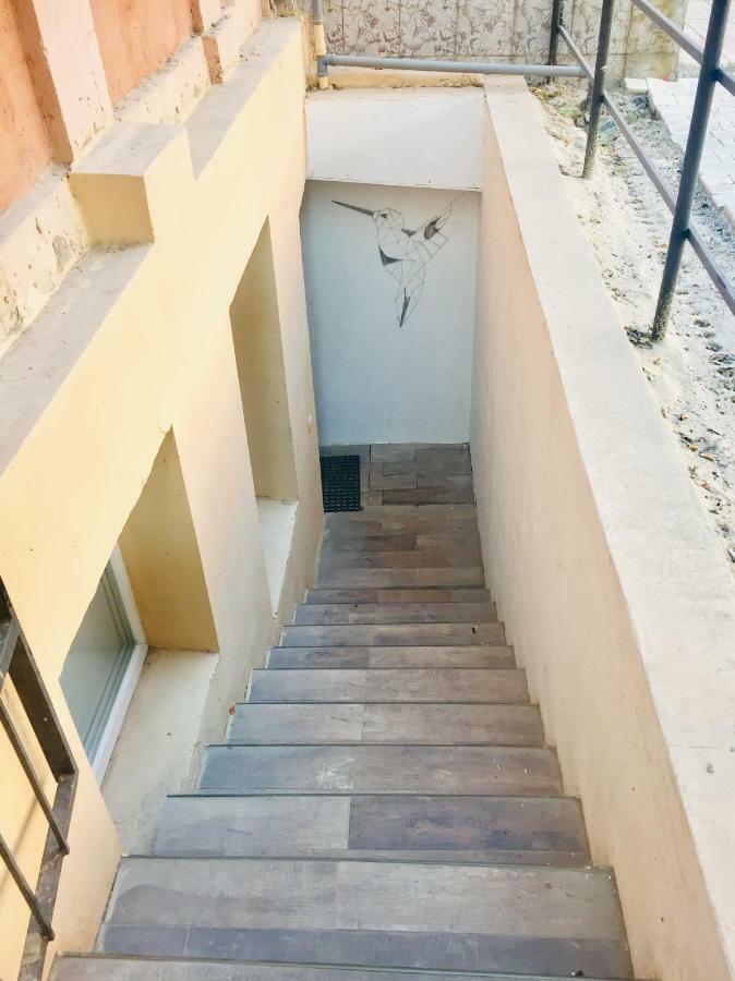 Small Underground Apartment At The Center Kherson Ngoại thất bức ảnh